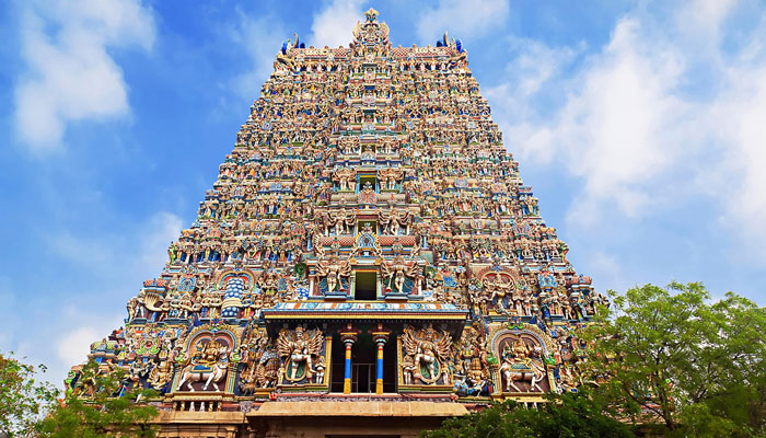 THE SIEGE of MEENAKSHI AMMAN TEMPLE, Madurai (1311 AD)During the dark phase of Delhi Sultanate's invasion of Madurai, a Pandyan king stood up to defend the honor of Meenakshi Amman temple in face of a relentless enemy. Grit, devotion and bravery!