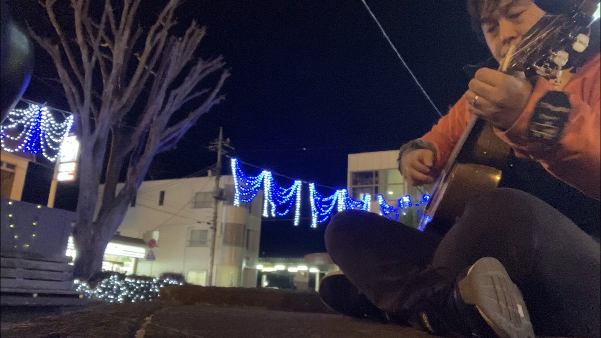 daigolow156's tweet photo. 野木駅ZIBETA
イルミネーションも、駅名も隠れてしまっているw
#ZIBETA https://t.co/MYVGEvcScr