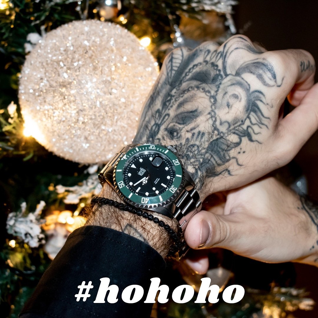 Visetti_com's tweet photo. Christmas spirit goes on and on...
#visettichristmas#visetti#visettiwatches #visettimood#visettispirit#visettiman https://t.co/bL9t4mVV0c