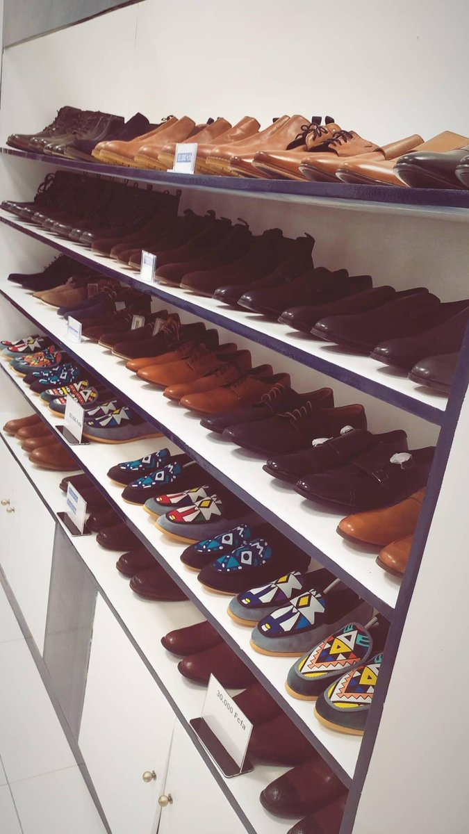 Invincible (@invincible237) on Twitter photo La saison des cadeaux continue chez Invincible !
RDV dans notre boutique du <a href="/DoualaMall/">Douala Grand Mall</a>
#ChristmasSeason #InvincibleMood #ShoesLovers La saison des cadeaux continue chez Invincible !
RDV dans notre boutique du <a href="/DoualaMall/">Douala Grand Mall</a>
#ChristmasSeason #InvincibleMood #ShoesLovers