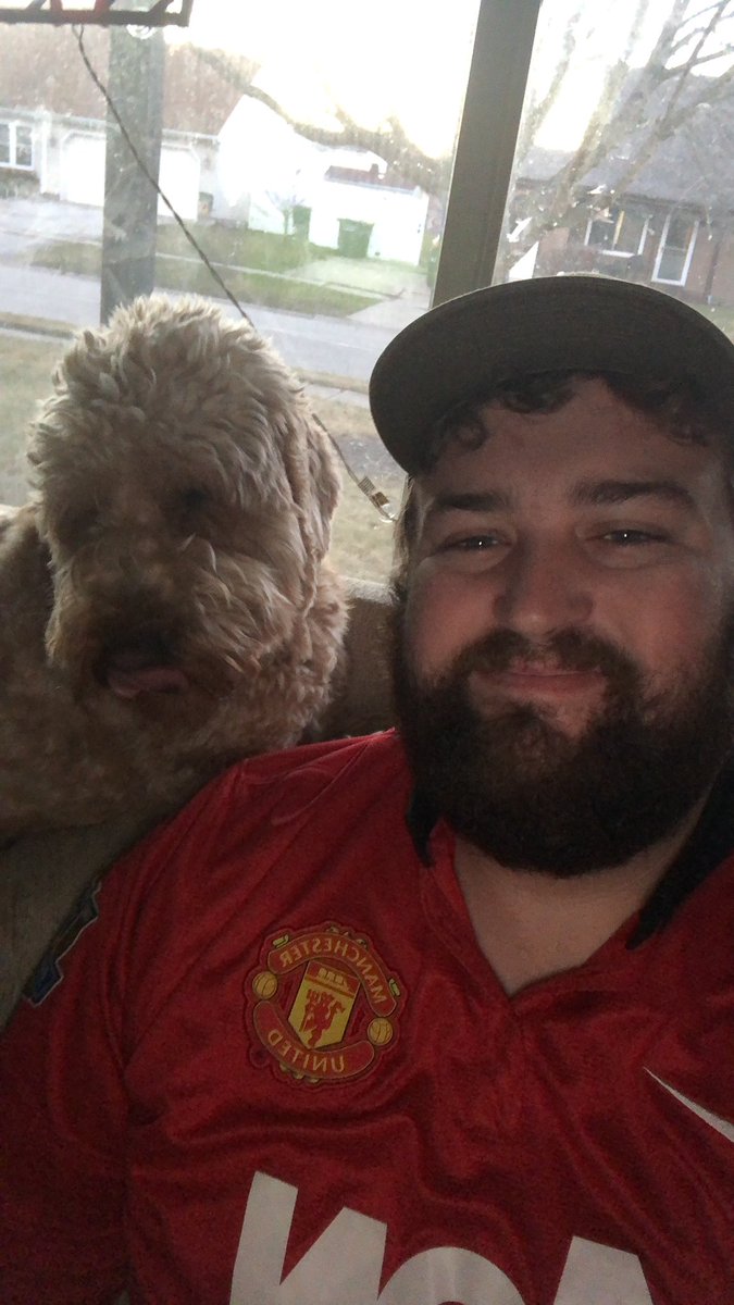 trevorduncanson's tweet photo. Watching United with Crew! #MyPLMorning #mufc #LCMUN https://t.co/duHHEaJwC0