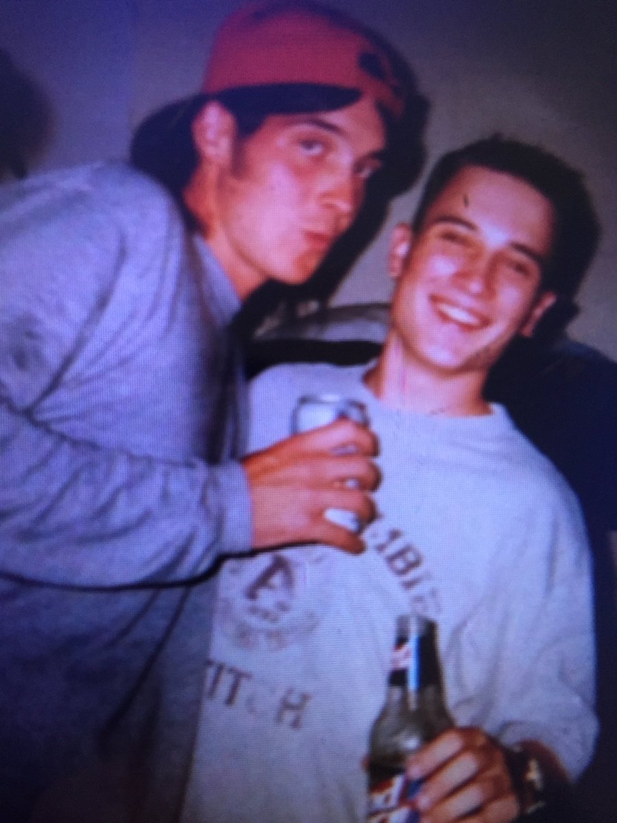 DannyKeystone's tweet image. I want to wish a very Happy 40th Birthday to ⁦my good friend @TimMorrow22⁩ . Here we are circa 00’ (I may have been over served). Enjoy my friend!