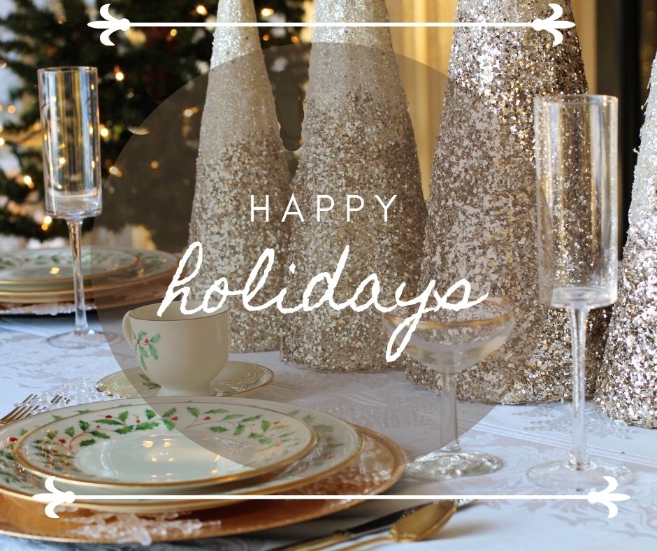 Show us your holiday tablescapes & fancy dishes! Do you have dishes that you just use for the holidays?
#GetFancy
#Tablescapes
#ClothNapkins
#FineDining