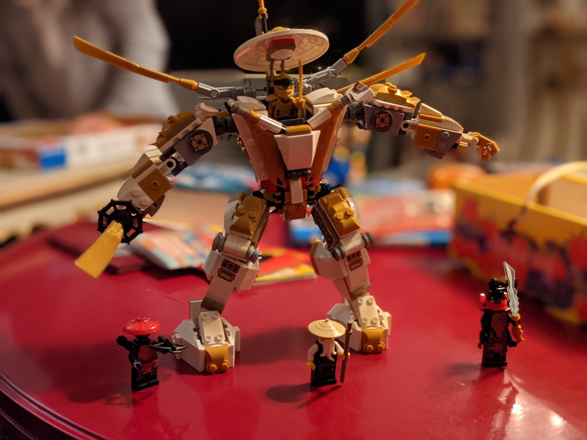 peter_lemm's tweet photo. Es geht weiter #Weihnachtsprogramm #Ninjago https://t.co/BKNeKCLdJb