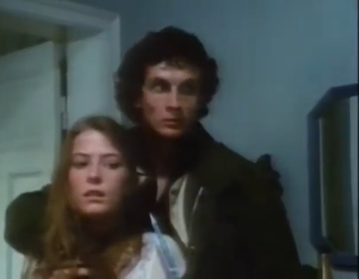 Il arrive sur les lieux complètement drogué à 23h, il frappa à la porte de la demeure. L'une des étudiantes lui ouvrit la porte et Speck pointa son arme dans sa direction en l'obligeant à le laisser rentrer. Une fois à l'intérieur il la force à réveiller les 6 autres femmes