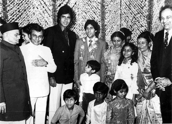 twittdaddy25's tweet photo. @SrBachchan Us #ABEFTeam #Canada Requesting @Google  to have #AmitabhBachchan #legendsvoice on @googlemaps &amp; @waze navigation platform #NevigateWithAmitabhBachchan @juniorbachchan @earth2angel @JayaBachchan @sureshjumani @DiipeshArrora @nileshbodawala @AmitAgrawl @Manish24573 https://t.co/7uSjTKTgxB