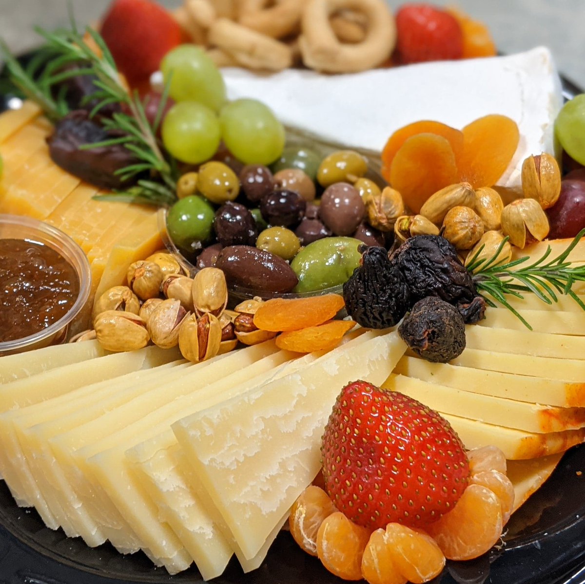 LaGrottaDelForm's tweet photo. Book a cheese platter for New Year's Eve!🧀✨🥂 This year celebrating will be different, but with our platters it can still be a memorable night. 

Send an email to our Catering division by December 29th to order one. Email: catering@lagrottadelformaggio.com. https://t.co/6k1vcE1zZ4
