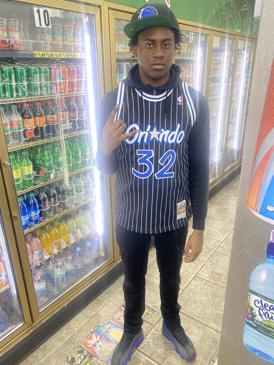 ScoDinero's tweet photo. I know it sound dumb and the strangest but in the trenches i feel the safest https://t.co/YDlzEFhE6O