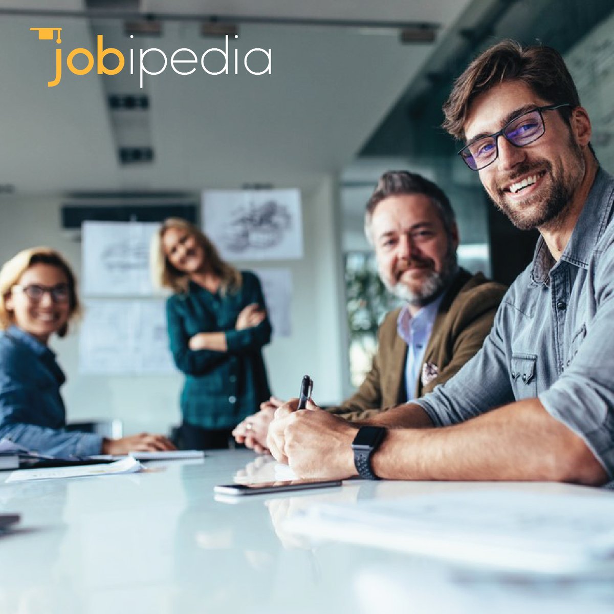 Starting a new job? Meeting new people and becoming a part of an established community can be intimidating. Our experts share insight on building connections in this new phase of life. Read more on our blog: loom.ly/aNXve3A
#hired #jobtip #careeradvice