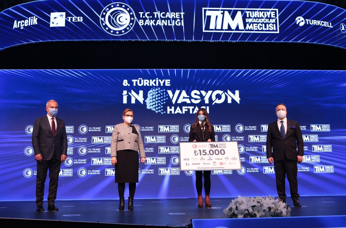 ismail_gulle's tweet photo. 🇹🇷 Cumhurbaşkanımız Sn. @RTErdogan'ın teşrifleriyle gerçekleştirdiğimiz 8. #TürkiyeİnovasyonHaftası kapsamında @inovatimtr Yarışması şampiyonlarına ödüllerini Ticaret Bakanımız Sn. @pekcan ve TİM Başkan Vekilimiz Sn. @kutlukaraveli ile birlikte takdim ettik. https://t.co/eearsYiOMZ