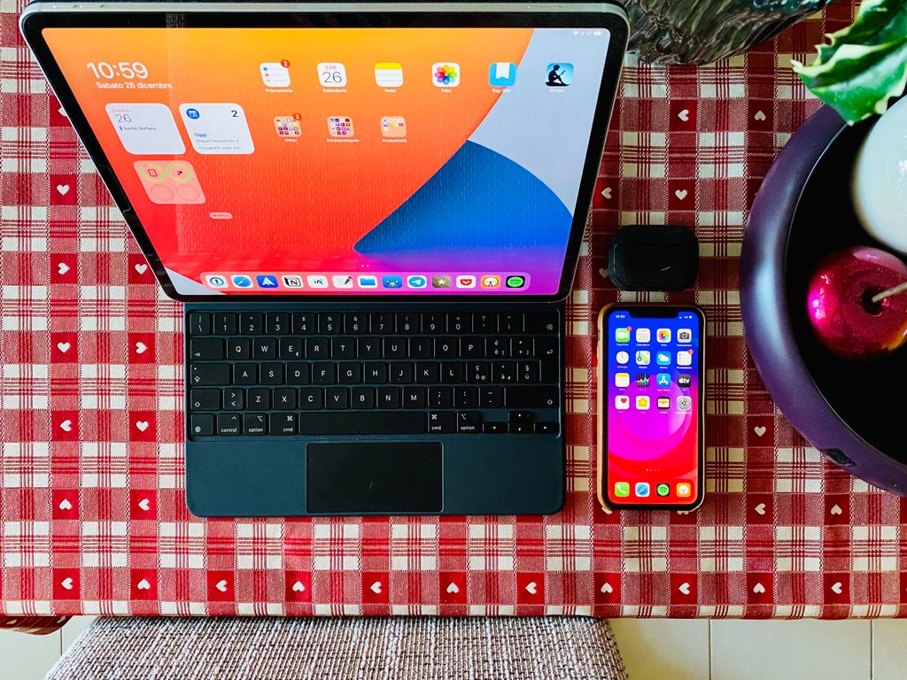 Mr. Claus tweet media