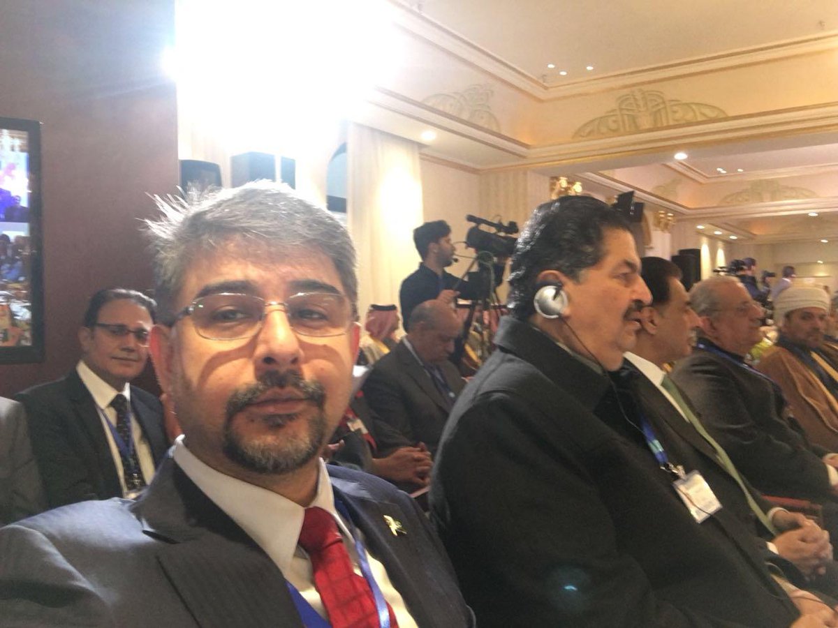 Murtaza_Kamal_'s tweet photo. وہ علی رضا عابدی جس نے اقلیت برادریوں کو حقوق دلانے کے لئے ہمیشہ آواز بلند کی آج وہ اپنی اقلیت برادریوں سے انصاف کے لئے آواز اٹھانے کی ا��ید کرتا ہے۔

@abidifactor @ImranKhanPTI #AbidiIsUnforgettable #JusticeForAliRazaAbidi https://t.co/d2Wn1pphrJ