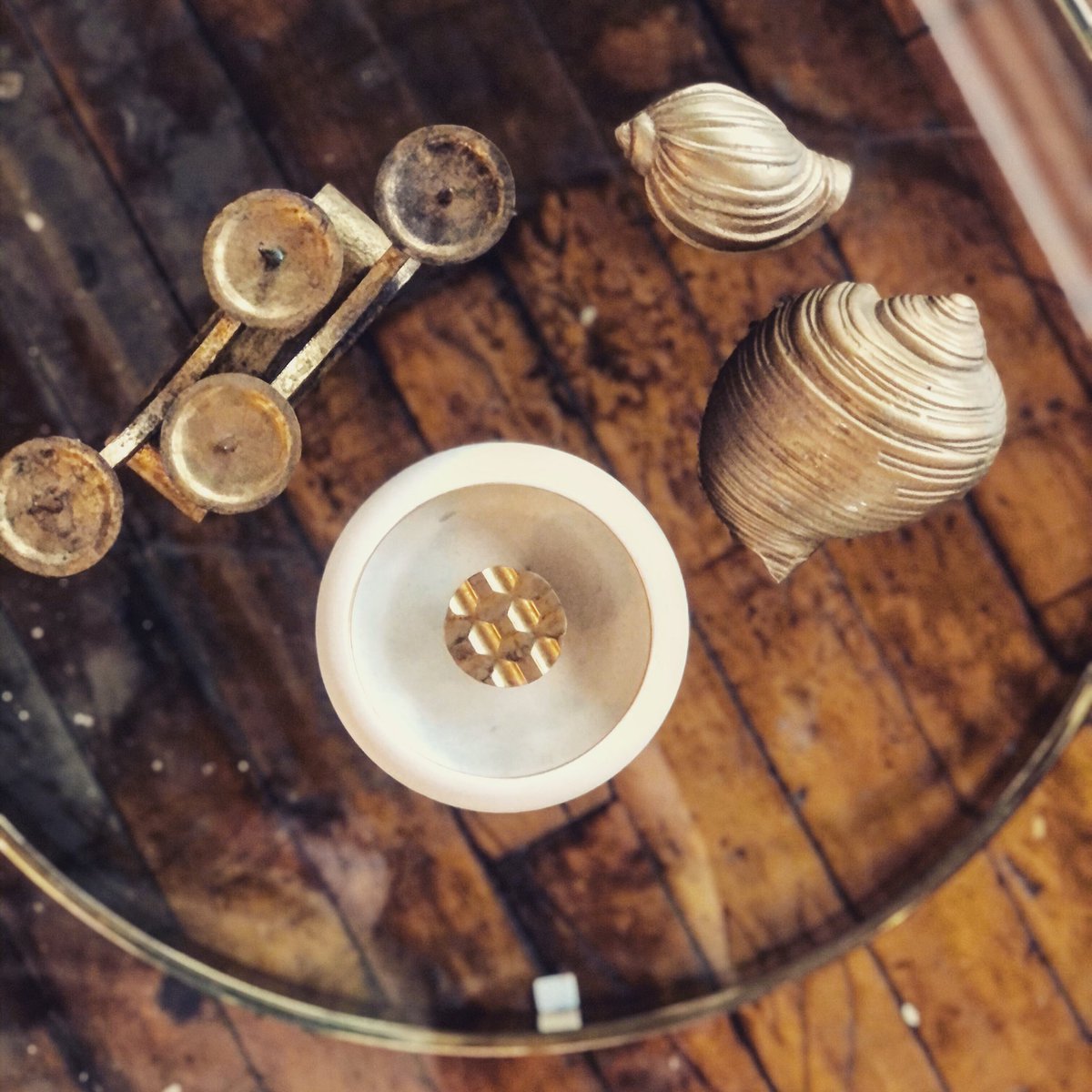 StudioTwentyTwo's tweet image. This weekend! 

✨Studio Liquidation Sale✨
FINAL DAYS
12/26 — 11 to 4
12/27 — 11 to 4

#StudioTwentyTwo #vintagemodern #midcentury #midcenturymodern #artdeco #hollywoodregency #danishmodern #furniture #interiors #vintage #antiques #ShopSmall #SupportLocal #Boston #MA #Brimfield