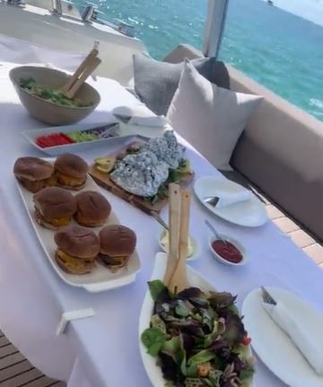 Helloooooo tweet media