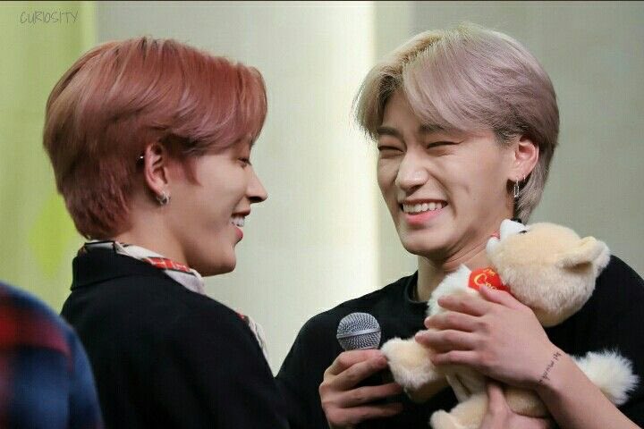 san with hongjoong 🥺 smiley little babies!
-🦋
