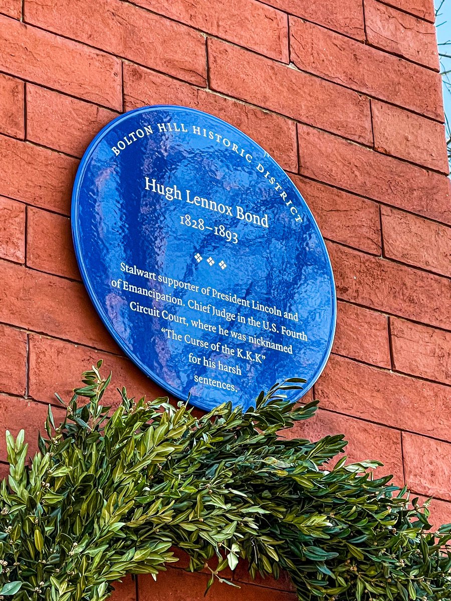 Bolton Hill in Baltimore during the holidays, a photo thread: