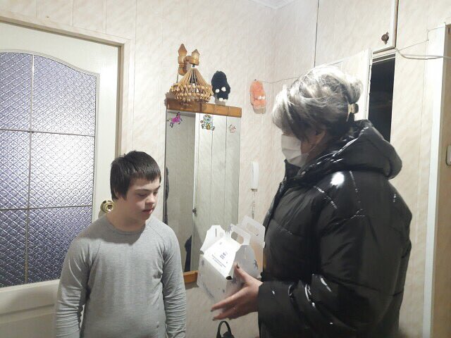 К сожалению,по тем или иным причинам не все дети смогут получить подарки перед Новым годом,но так быть не должно!Вичугское районное МО поздравят десятки ребятишек с Новым годом и передадут им сладкие подарки,в том числе и от <a href="/ivanovo_er/">ЕДИНАЯ РОССИЯ | ИВАНОВСКАЯ ОБЛАСТЬ</a> !#ЕР37  #ВолонтерскийЦентр37