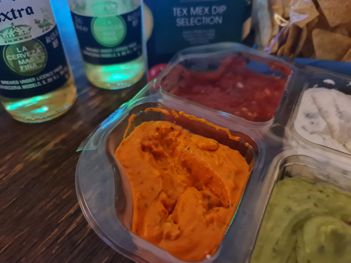 pjrayner1's tweet photo. @AldiUK the Nacho Chilli Cheese dip totally deserves its own pot 👍👍👍 https://t.co/slxQur3irJ