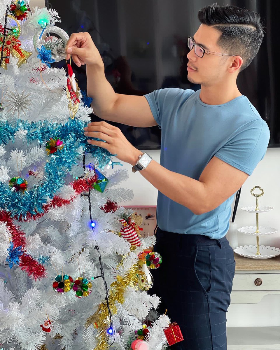 Derek_Ng_'s tweet photo. Merry Christmas 🎉🎉🎉🎄🎄 https://t.co/6rpEPcTp7p