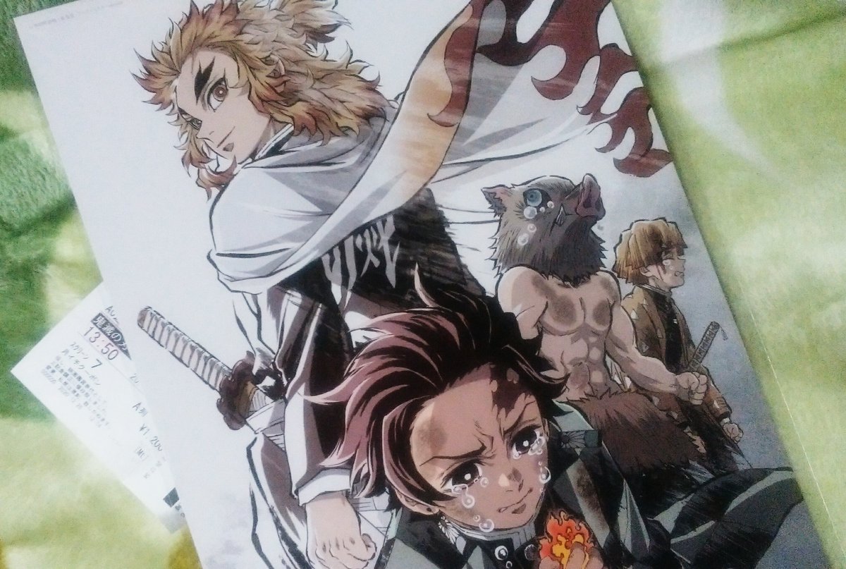 いちろ 観てきた 最前列しか空いてなくて見づらかったけどやっぱり泣いてしまうな 原作は一つ一つの攻撃描写は割とあっさりなので 煉獄さんのあの 炎の呼吸 天空剣vの字斬り もアニメで付けた殺陣なんだなあ カッコイイ イラストボード 大判