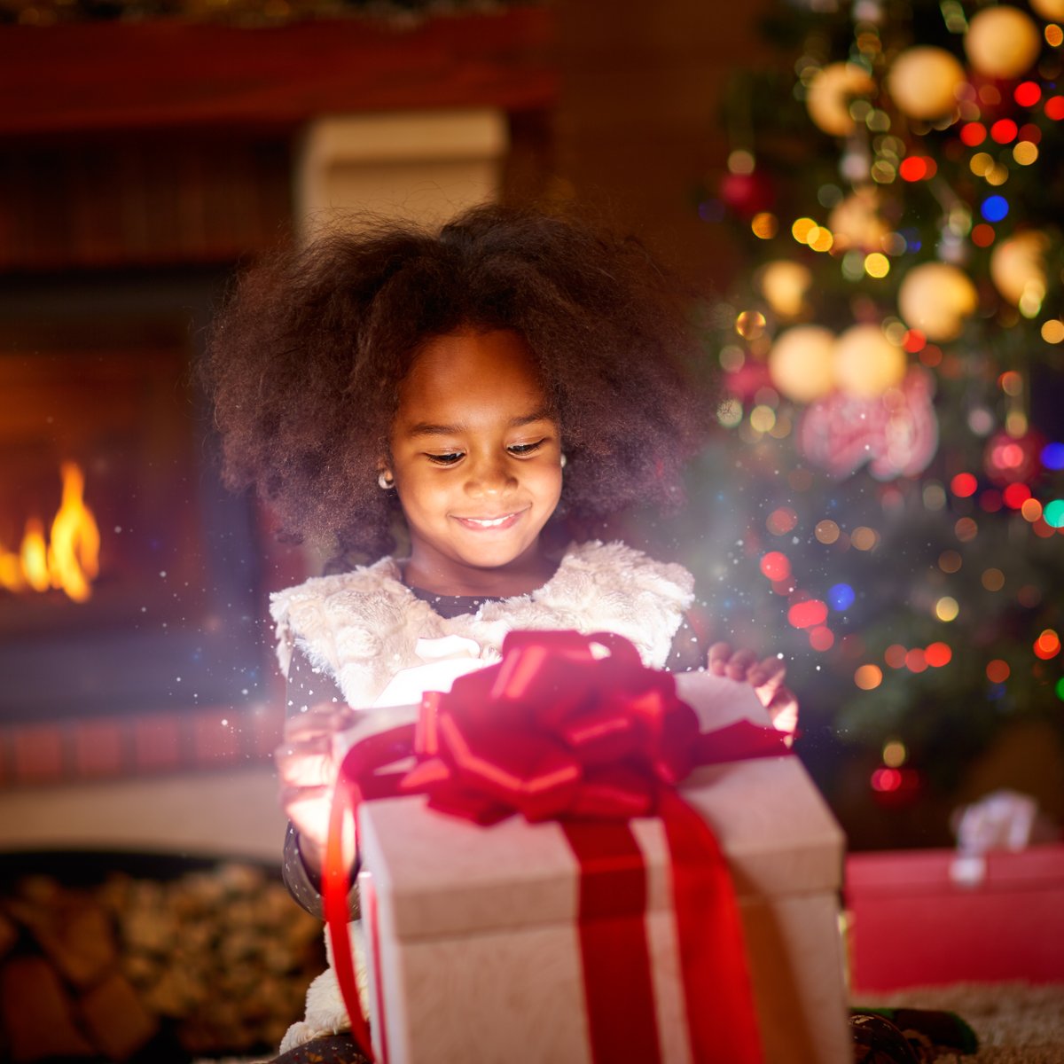 SpanishWorkshop's tweet photo. Ho, Ho, Ho! Happy Holidays from everyone here! https://t.co/by4AxBPjSI https://t.co/FCmUVk8fYe