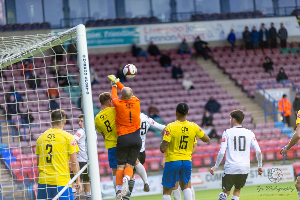 617_photography's tweet photo. A few 1st half images from @Widnes_FC v @ClitheroeFC @NonLeagueCrowd @NonLeaguePaper @WidnesFCSA https://t.co/ttr6mt7BWB