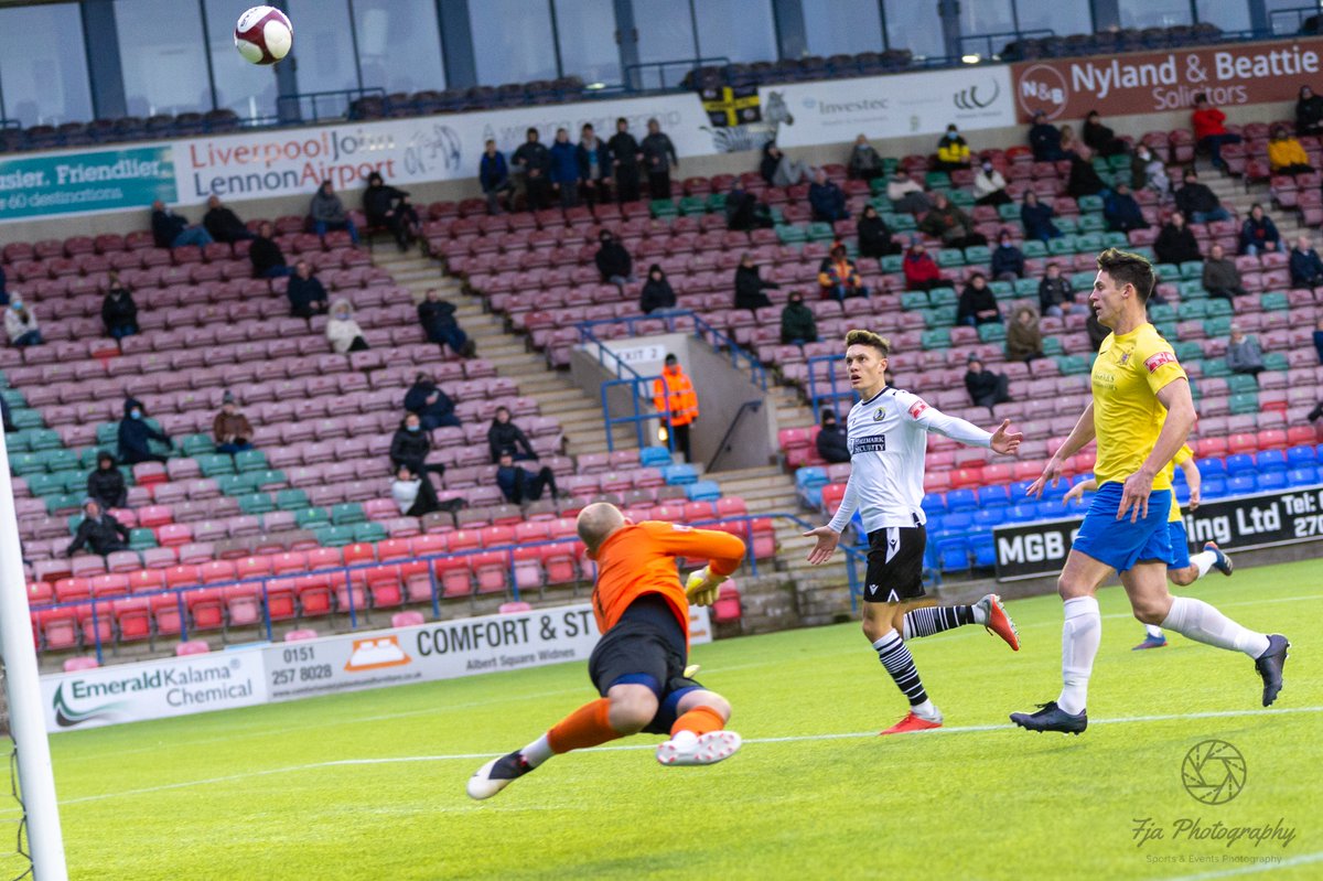 617_photography's tweet photo. A few 1st half images from @Widnes_FC v @ClitheroeFC @NonLeagueCrowd @NonLeaguePaper @WidnesFCSA https://t.co/ttr6mt7BWB