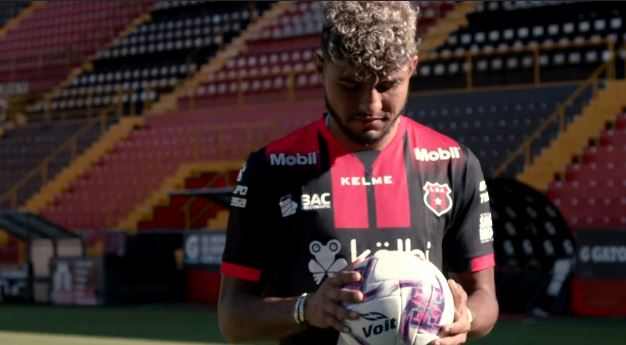 TeleticaTD7's tweet image. Johan Venegas es nuevo jugador de Alajuelense- ow.ly/9xoA30rqaNS