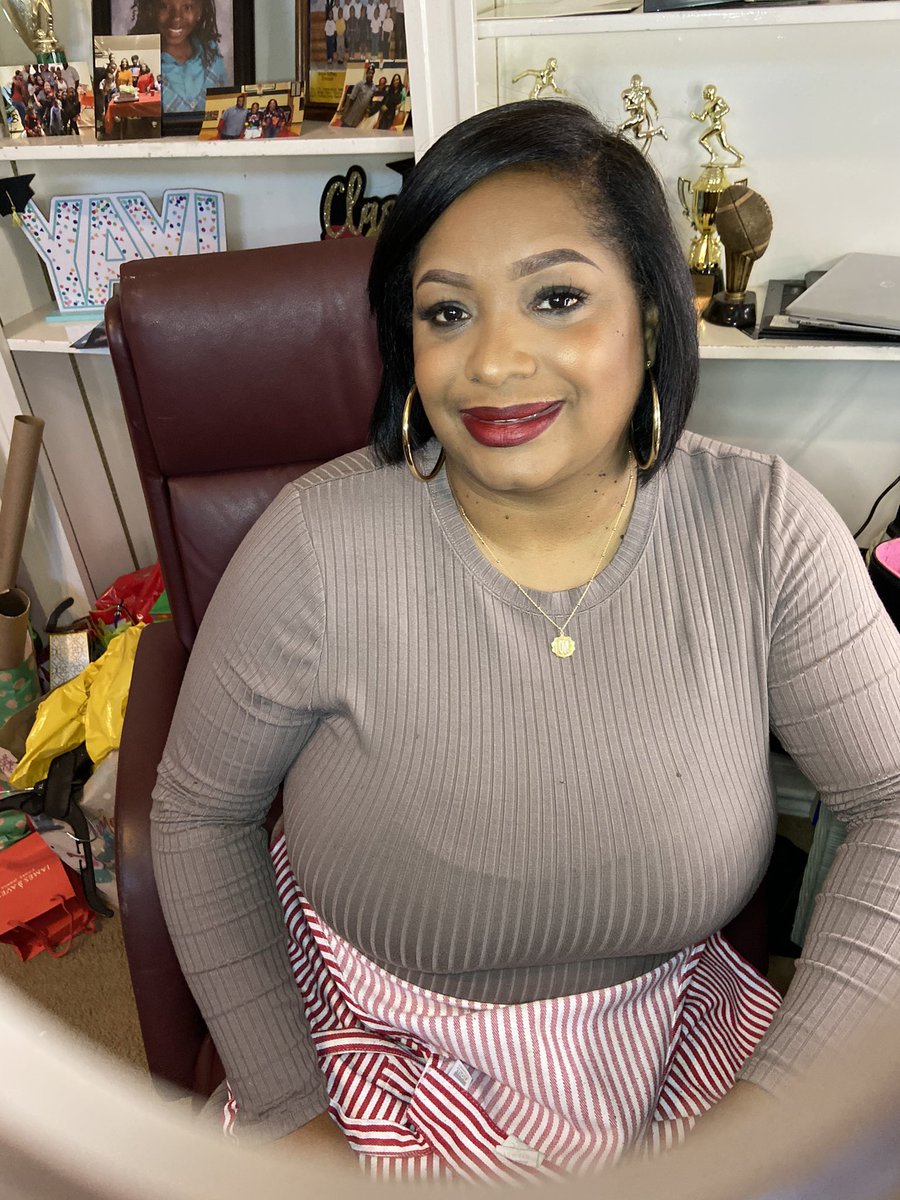 BeatByMariii's tweet image. #SoftGlam on this beauty ❤️! It’s the mom for me🥰! #BookTheLook .