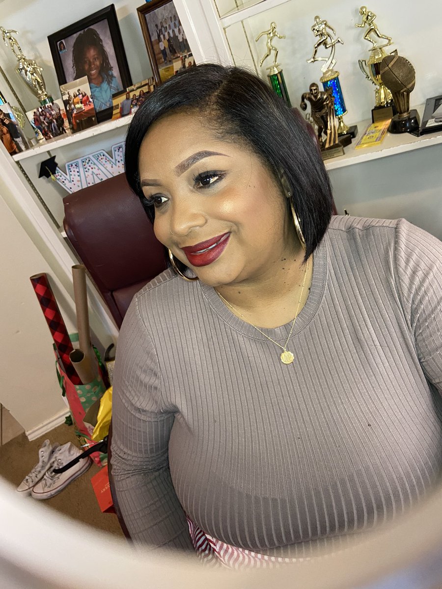 BeatByMariii's tweet image. #SoftGlam on this beauty ❤️! It’s the mom for me🥰! #BookTheLook .