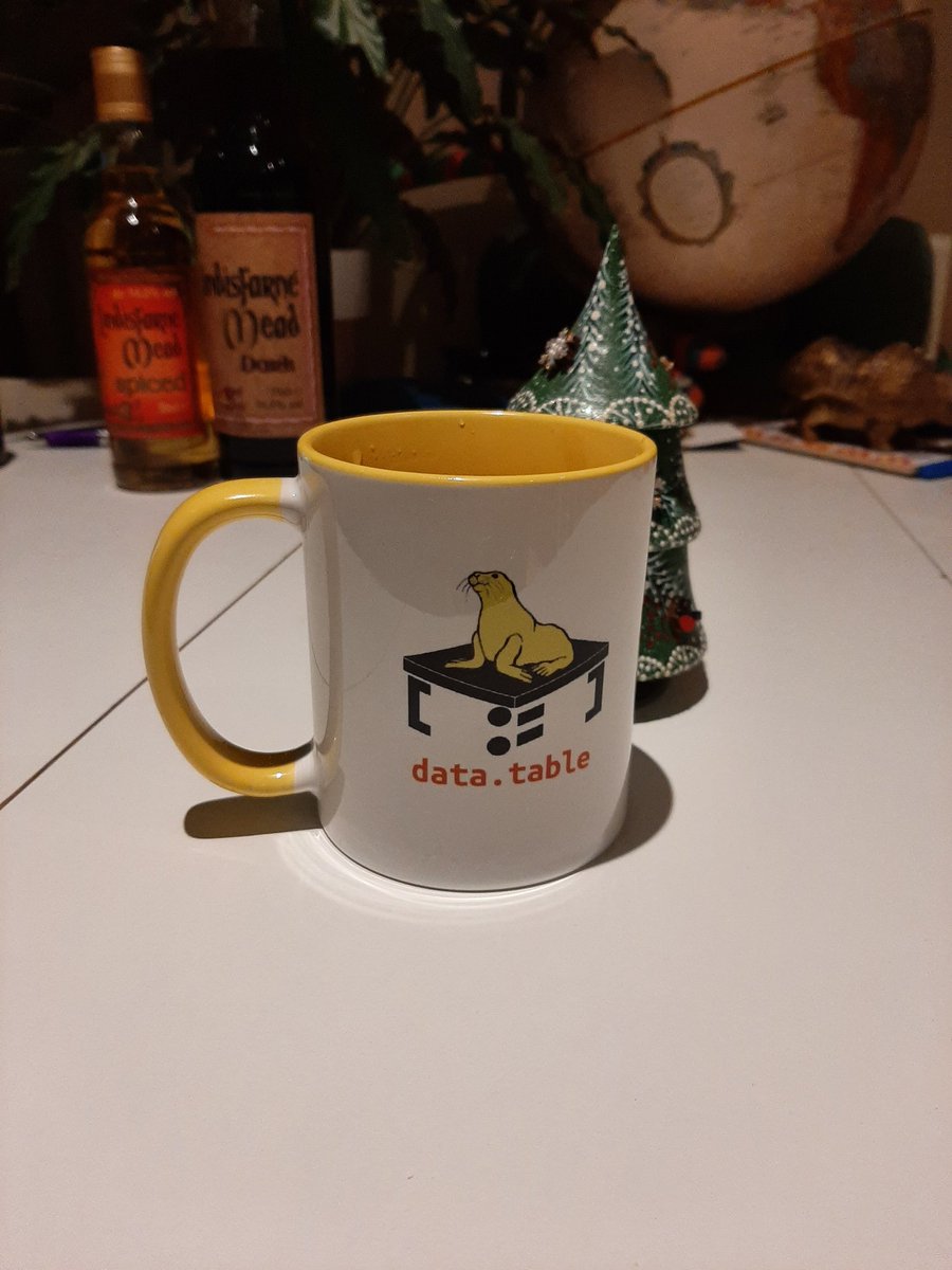 I talk about #rdatatable enough that my (non-DS, non-R user) boyfriend had this made for me for Christmas...