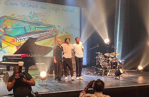 C’était le dernier concert de 2020 Merci à toute l’équipe de <a href="/TropiquesAtrium/">Tropiques Atrium</a> d’avoir rendu cet événement possible 🙏🏽 J’espère que nous aurons l’occasion de nous retrouver plus souvent en 2021.
Prenez soin de vous 🙌🏽🌞

#martiniquejazzfestival #gregoryprivattrio #soley