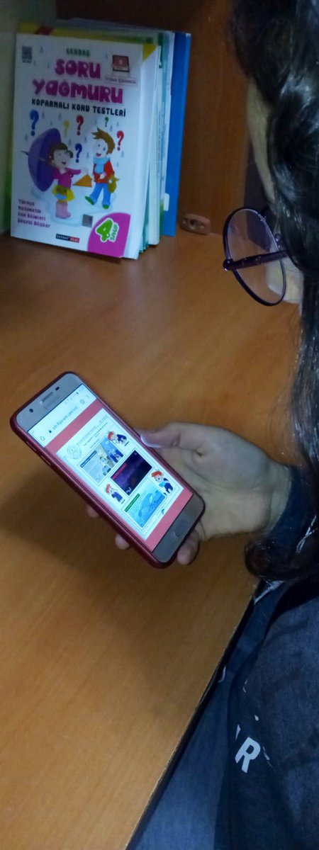 Servet BAYSAL (@servetbaysal) on Twitter photo Ödev takip sistemi ile öğrencilerin yanındayız.
#siirtteuzaktaneğitim
<a href="/tcmeb/">Millî Eğitim Bakanlığı</a> <a href="/ziyaselcuk/">Ziya Selçuk</a> <a href="/dnzdp1979/">Deniz Edip</a> <a href="/mem_siirt/">Siirt İl Millî Eğitim Müdürlüğü</a> Ödev takip sistemi ile öğrencilerin yanındayız.
#siirtteuzaktaneğitim
<a href="/tcmeb/">Millî Eğitim Bakanlığı</a> <a href="/ziyaselcuk/">Ziya Selçuk</a> <a href="/dnzdp1979/">Deniz Edip</a> <a href="/mem_siirt/">Siirt İl Millî Eğitim Müdürlüğü</a>