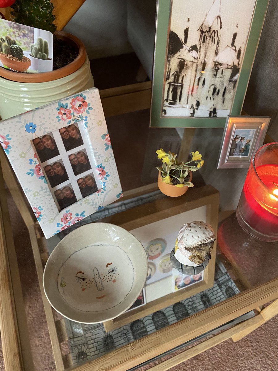 OrangeAdvanture's tweet photo. Mum loved the #kindface trinket dish that I bought her from #KeepYourEyesPeeled at @ManchesterCraft for Christmas! https://t.co/phqPvTFf3l