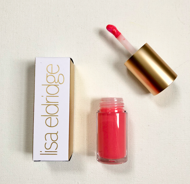davelackie's tweet image. Celebrity makeup artist Lisa Eldridge has developed an ultra-comfortable lip gloss. I'm celebrating by giving away shade "Go Lightly" on Twitter. To enter, follow @davelackie & RT