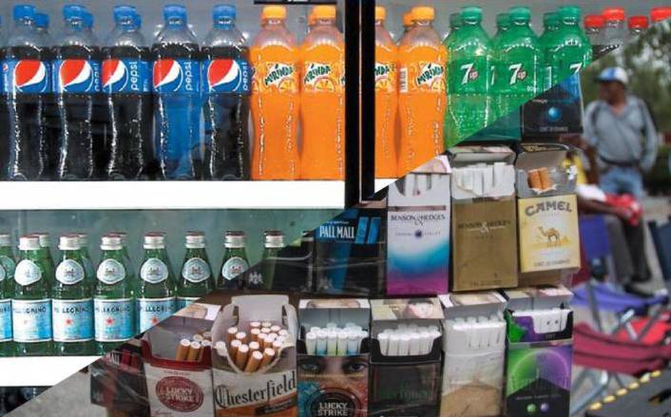 Milenio's tweet photo. ¡Prepara la cartera! Gasolina, refrescos y cigarros aumentarán de precio en 2021 https://t.co/hSWtA28I1j https://t.co/2GviRJaypr