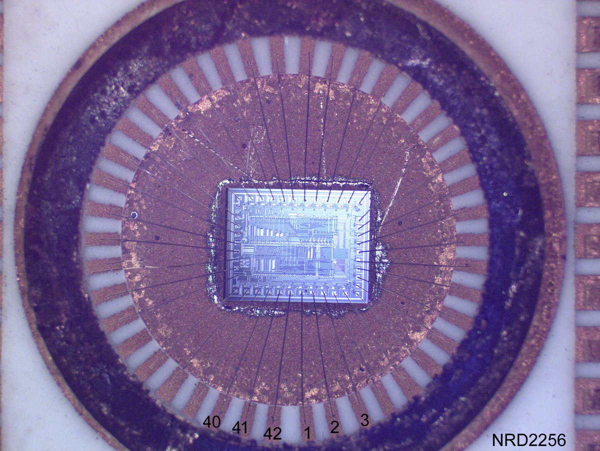 kenshirriff's tweet photo. In 1969, Sharp introduced the first commercial handheld calculator. At the time, calculator circuitry couldn't fit on one chip, so it used five MOS chips. I reverse-engineered one of the chips, the keypad/display chip.
https://t.co/W55wnrBarw https://t.co/DghJVAjZA7
