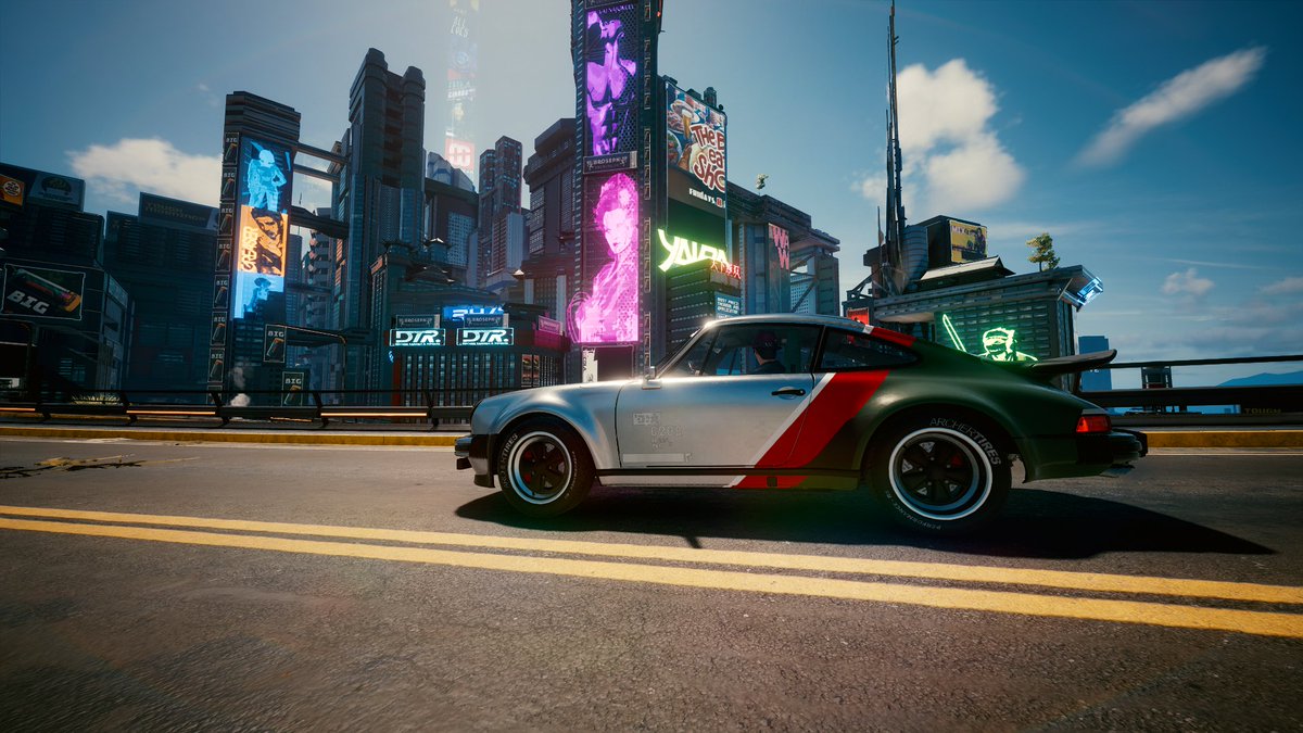 Ivan_MeHighLow's tweet image. A century apart #Porsche911 #Cyberpunk2077  #Shutterpunk2077 (sights)