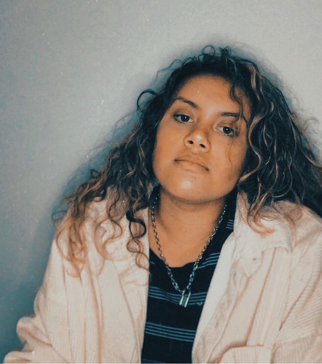 JON AS VIVI - always looks awkward and in pain