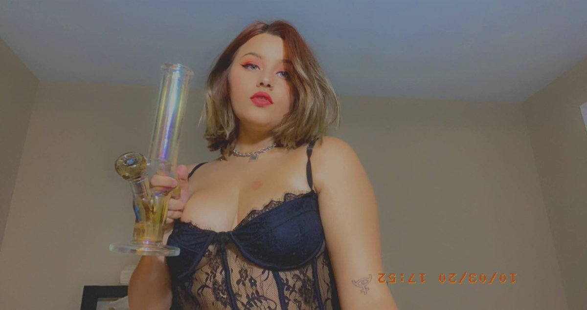 PrincessAmunra's tweet photo. ❄️MASSIVE SW THREAD❄️

🍑drop your pics with your links🍑

🌱BUYERS sub to your favs 🌱

🌈🌈must be following🌈🌈

☁️RT &amp; LIKE for max exposure☁️

🌿DM for LFL / SFS on ONLYFANS 🌿

Subscribe to my onlyfans👇🏻 https://t.co/vpuFT96Qsz