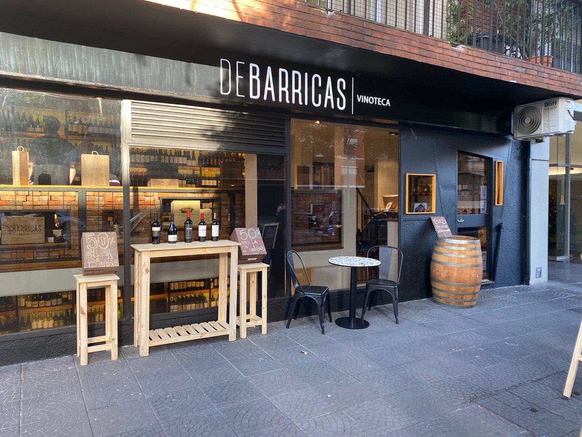 ✨🍷 Ahora también podés encontrarnos en el barrio de Belgrano.

Te esperamos en nuestra nueva sucursal 👉📍 Av. Crámer 2433, CABA

#DeBarricas #Vinoteca #Vinos #Belgrano #Wine #VinosArgentinos #VinosDelMundo