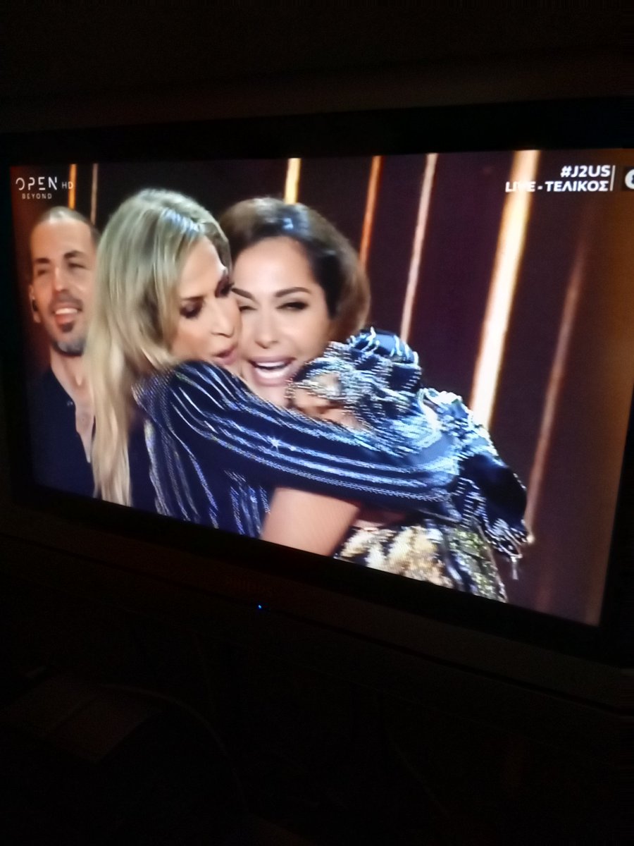 Sierra_Eleni's tweet photo. #justthe2ofus Το ζήσαμε κι αυτό το 2020....
Βίσση-Βανδη on stage...
Madonna-Britney.... https://t.co/6RGnG4r03q