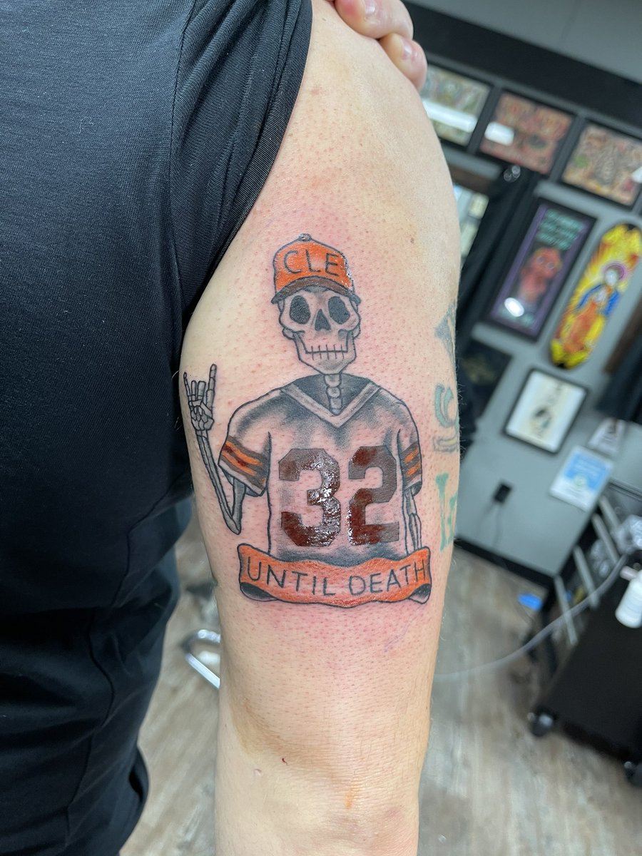 Browns superfan gets Super Bowl tattoo