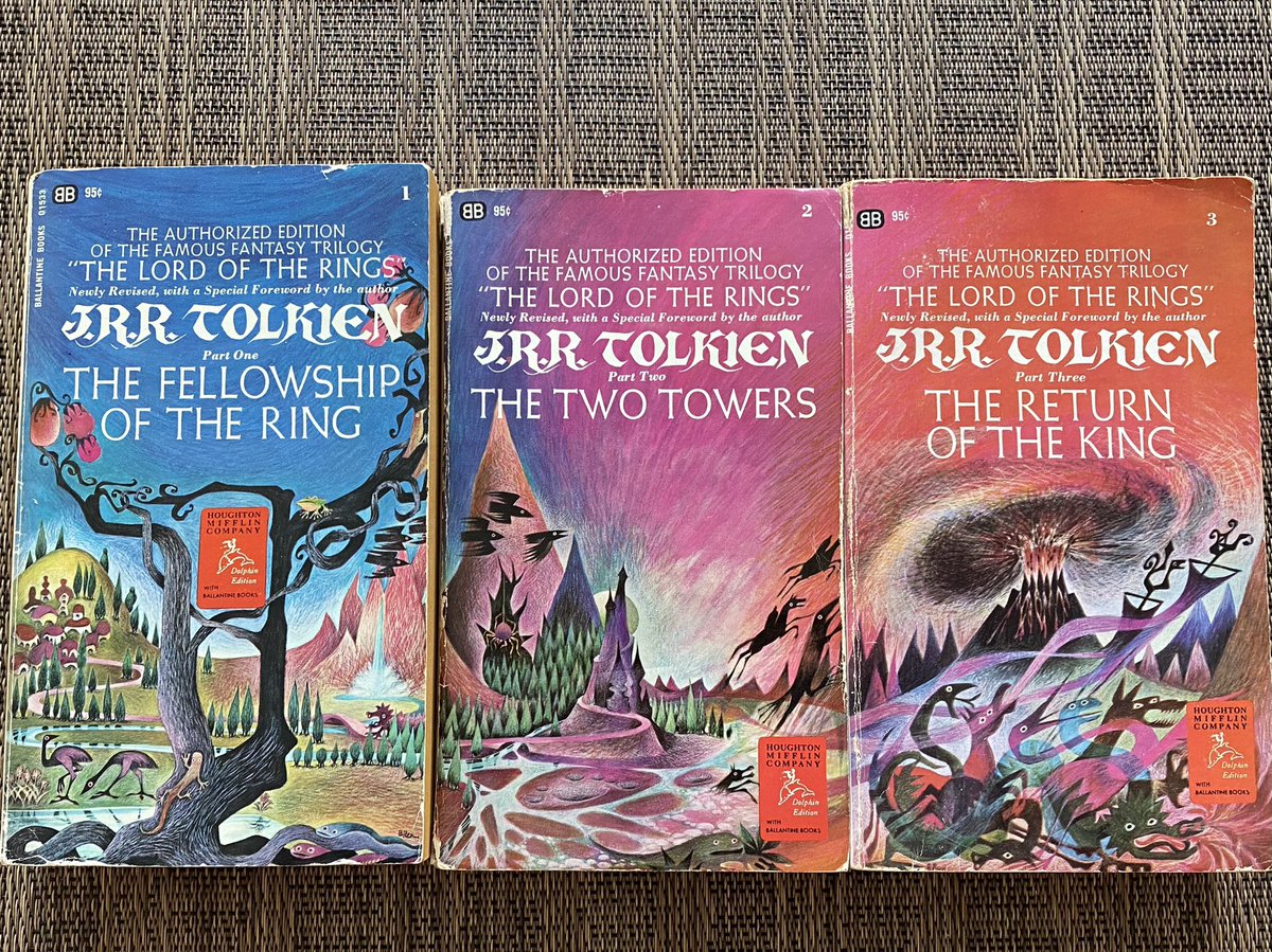 Surprise gift capping off my Tolkien year, these 60s paperback editions I’ve always loved.