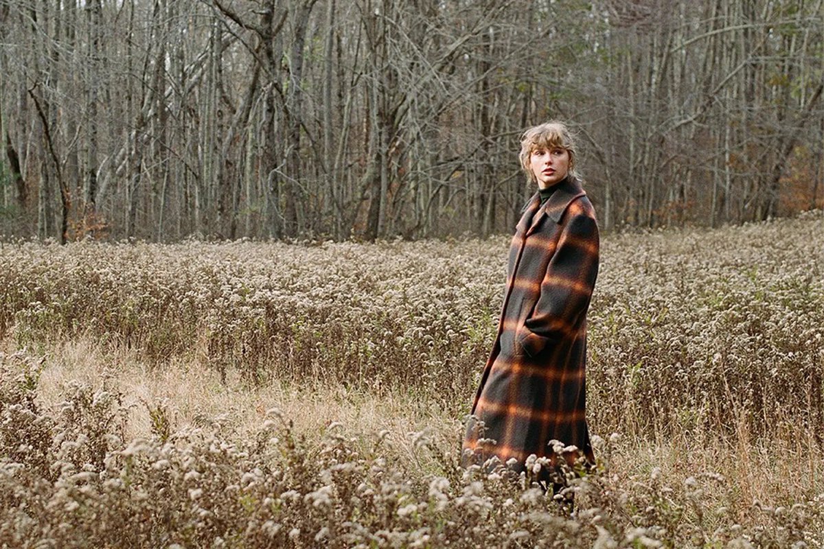 Before the calendar flips to 2021, it’s time to reflect on the true gift of the season:  @taylorswift13’s evermore