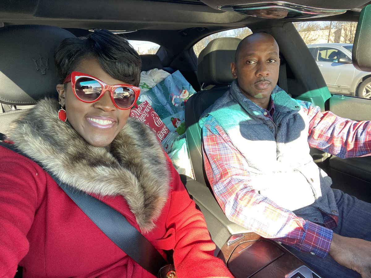 ClarissaJoi's tweet photo. So grateful He was born! 🎄⭐️❤️ #FamilyOverEverything #MakingMemories #blessed #OneInAMiller #MerryChristmas #HappyHolidays https://t.co/XpzNbNuKR2
