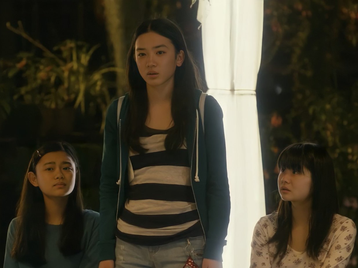 ᴅᴀɪʟʏ ᴍᴇɪ Sugisaki Hana Mei Nagano Amp Ono Karin In The Movie A Stitch Of Life 15 永野芽郁 杉咲花 小野花梨 繕い裁つ人 T Co Pgnh1lq0ya Twitter