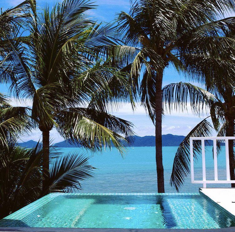 Home is where the heart is ...

#villamsamui #myislandhome #kohsamui #thailand #ThinkBIGSundayWithMarsha 
villamsamui.com