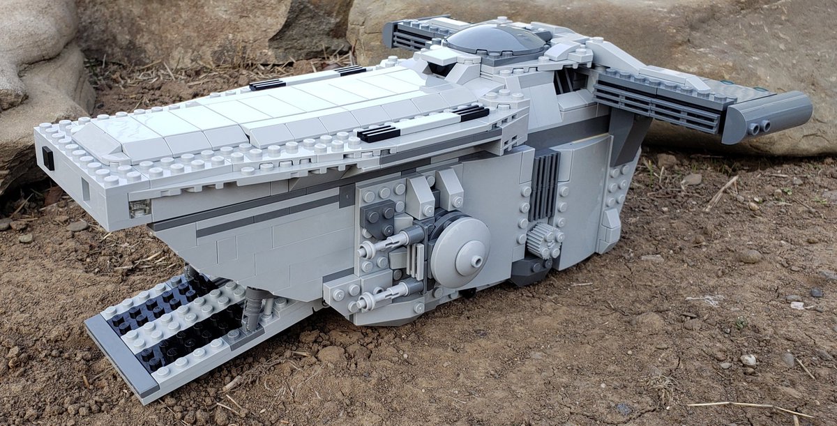 RDicksonVOA's tweet image. Turned the First Order Transport into the Imperial version from the Mandalorian @LEGO_Group #RebuildTheWorld #LEGOBuildDay