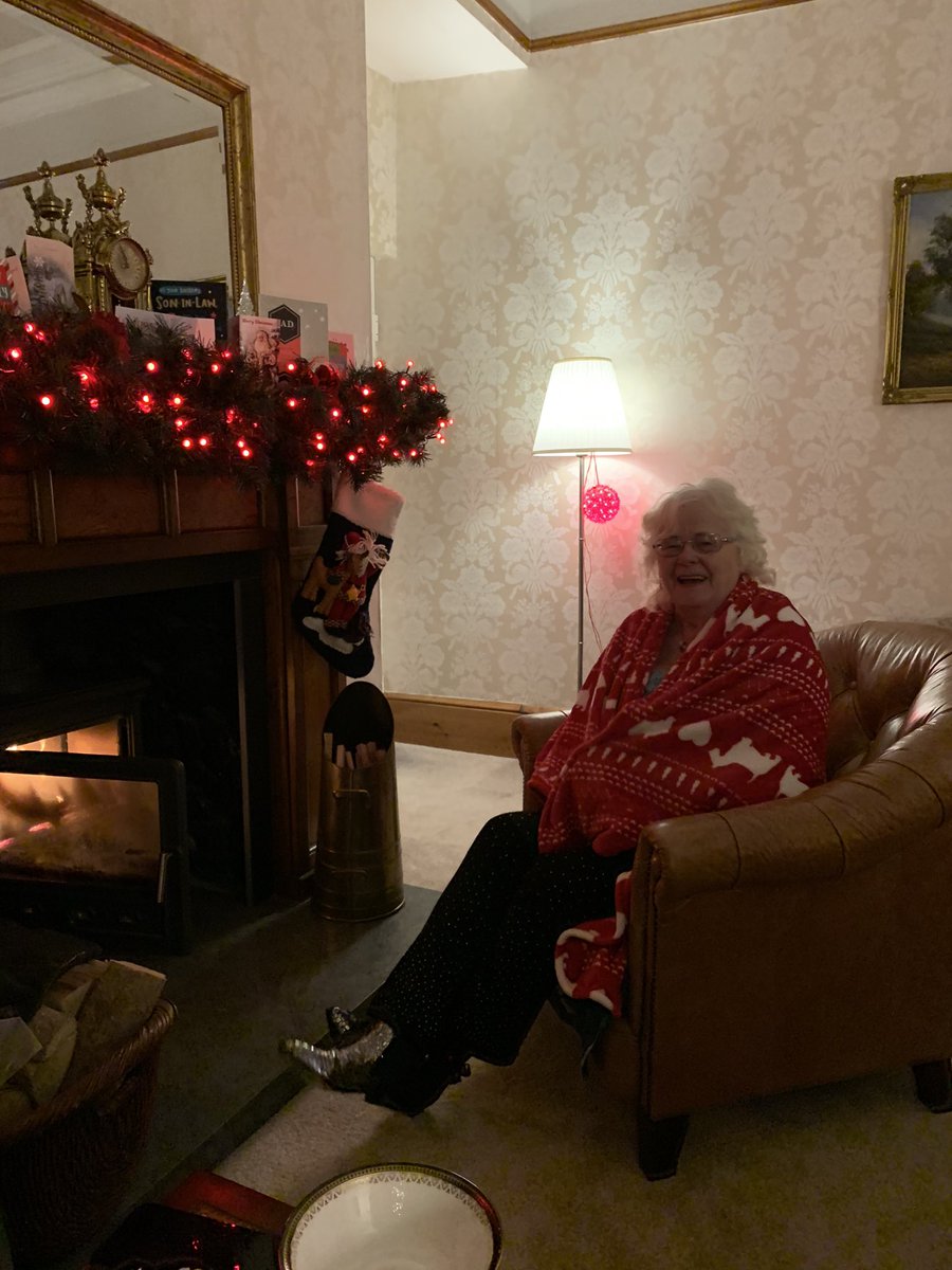 brimcardle's tweet photo. Keeping warm this Christmas #ChristmasDay https://t.co/ticlOB3AOl